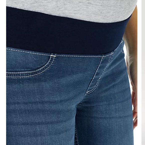 Women’s Wrangler Retro Mae Maternity Jean (in blue) size 11 - Picture 2 of 5